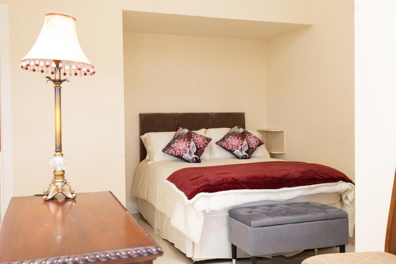 The Merry Monk Bed And Breakfast Баллина Экстерьер фото